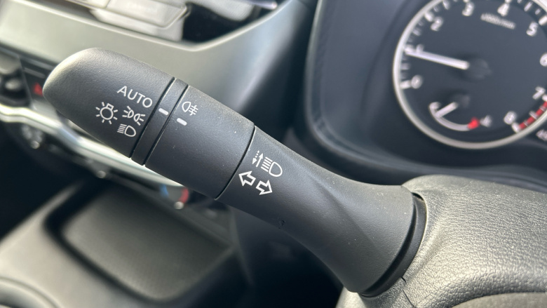 Nissan Juke 1.0 DiG-T Acenta Premium 5dr Petrol Hatchback